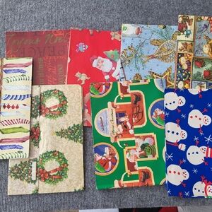 Vintage set of 8 Christmas wrapping paper Sheets